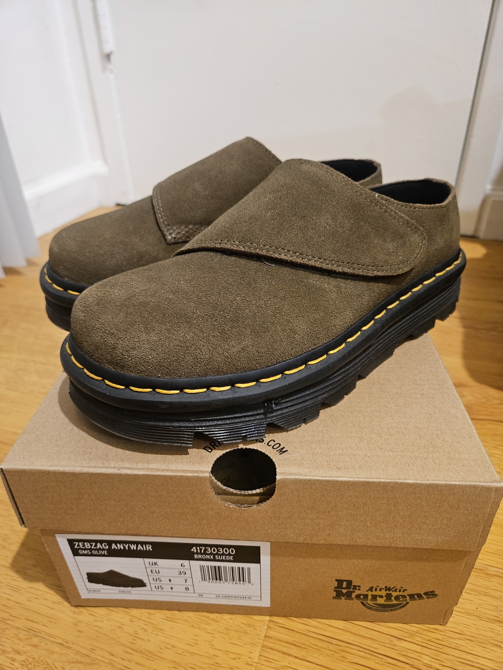 Dr. Martens Zebzag Anywair Mule Olive Women's US 7 Like New